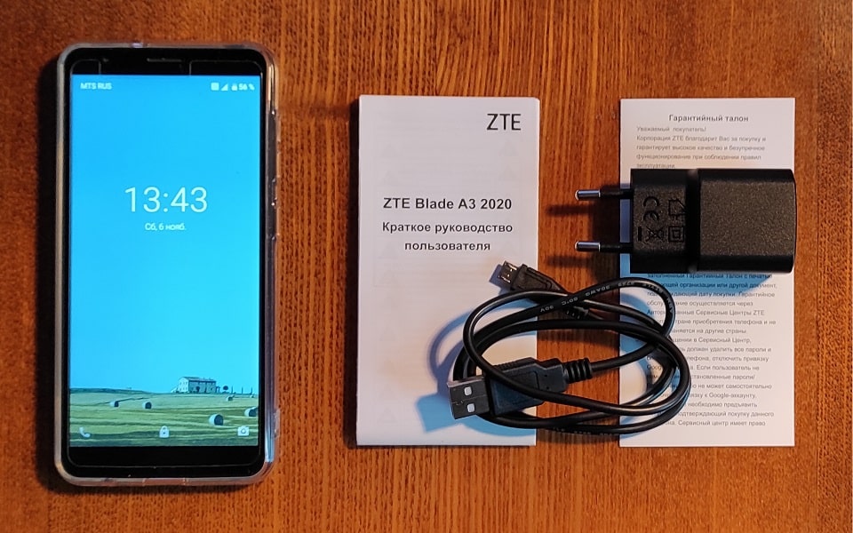 Смартфон ZTE Blade A3 2020 с зарядным устройством